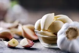 همه چیز درباره خواص شگفت انگیز سیر