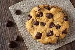 این کیک کوکی شکلاتی خوشمزه رو تو خونه درست کن | طرز تهیه کیک کوکی شکلاتی +ویدیو

