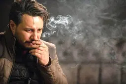 جواد عزتی: واکنش‌ها به سریال «زخم کاری» بی‌نظیر است؛ دیگر در خیابان نمی‌توانم راحت راه بروم