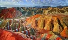 شکوه رنگ‌ها در جنوب ایران | کوه‌های افسانه‌ای هرمز +ویدئو