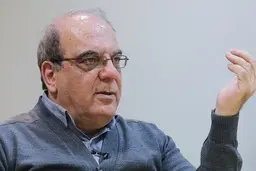 نظر عباس عبدی راجع به کاندیداتوری ایرج ملکی | ایرج ملکی کاندیداتوری انتخابات مجلس است؟