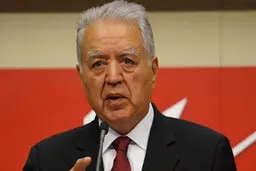 شاهد تغییر موازنه قوا از آمریکا و اروپا به آسیا خواهیم بود