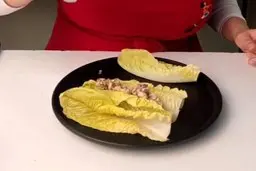 سزار لقمه‌ای رو جایگزین سالاد سزار کن پشیمون نمیشی! | طرز تهیه سزار لقمه‌ای +ویدئو