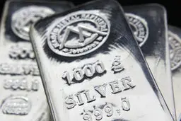 قیمت نقره جهانی از ۵۰ دلار عبور کرد | رشد تقاضا برای دارایی‌های امن در بحبوحه عدم قطعیت اقتصادی و ژئوپلیتیکی