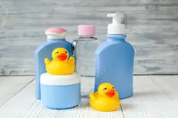 کاربردهای جالب شامپو بچه که بسیاری از آنها را نمیدانید