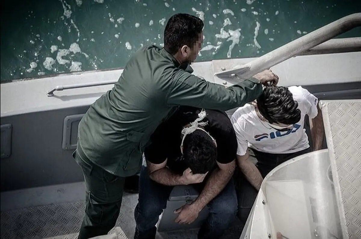 
توقیف کشتی خارجی حامل سوخت قاچاق توسط نیروی دریایی سپاه در خلیج فارس