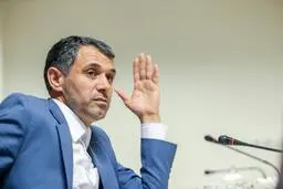 مردم نمی‌توانند بیشتر از نیم کیلو میوه بخرند