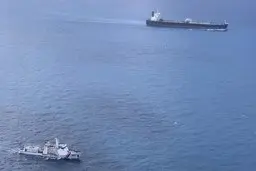 
نفتکش های توقیف شده |  چین خواستار اعلام وضعیت خدمه چینی شد
