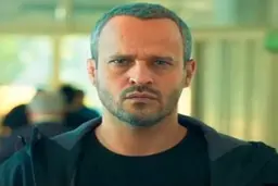   گریم منصور در پوست شیر کجا و قیافه واقعیش کجا | تفاوت زمین تا آسمان مجتبی پیرزاده از واقعیت تا پوست شیر