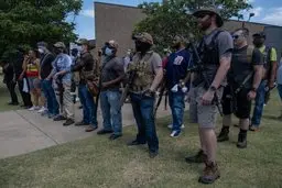 هشدار درباره رشد سریع راست‌گرایی افراطی پس از انتخابات آمریکا 