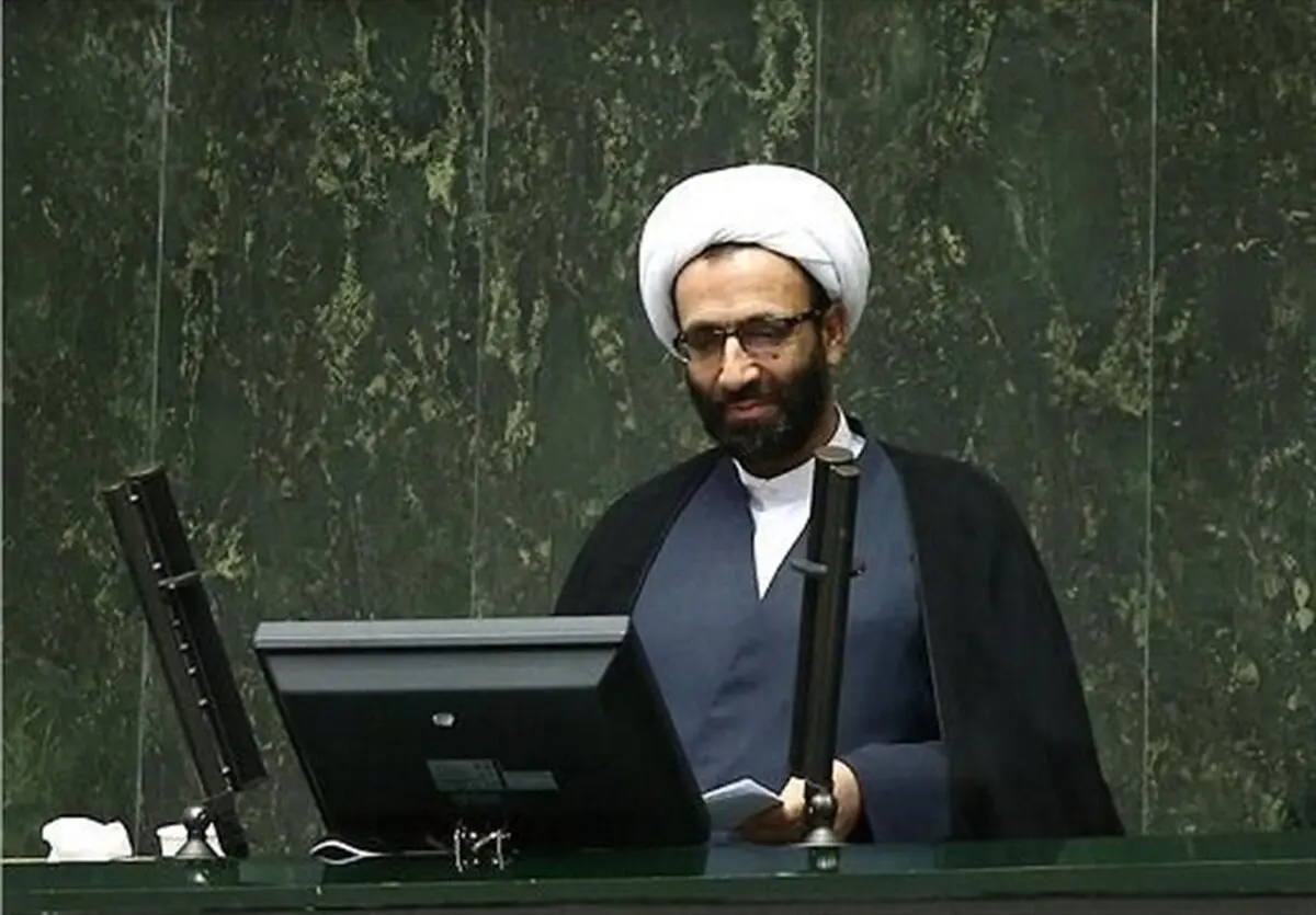 انتقاد هیات رئیسه از اقدام عجیب یک نماینده در اهدای دناپلاس به خیرین مدرسه‌ساز: اموال مجلس را بذل و بخشش نکنید  | خانه یا ماشین خودتان را هدیه بدهید