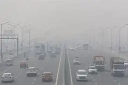 سوزش چشم و مشکلات تنفسی پس از برگزاری جشن دیوالی در دهلی نو | هشدار جدی به دلیل آلودگی شدید هوا در دهلی نو+ویدئو