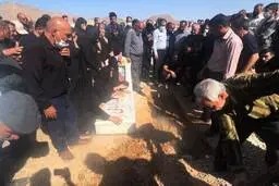 نبش قبر برادر عبدالباقی توسط خانواده قربانیان متروپل | متهم بازداشت شد