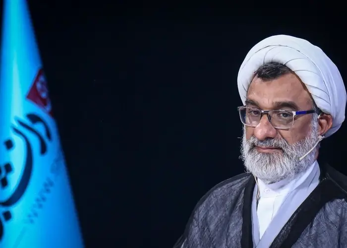 خسروپناه: برخی پلتفرم‌های نمایش خانگی دست از ترویج بی بند و باری بردارند | عادی سازی خشونت و مصرف مشروب تا کجا؟ + ویدئو