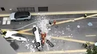 سقوط وحشتناک یک خودرو از طبقه سوم شرکت خودروسازی!+ ویدئو