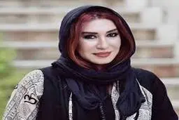 نسیم ادبی در آغوش استاد محمود کلاری روی صحنه تئاتر!+ویدئو