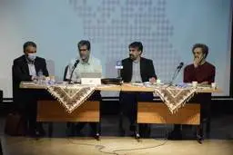 وقتی ازبکستان 20 پله از ما جلو افتاد | تا زمانی که روشنفکران از نقد دولت شروع می کنند به جایی نمی رسیم