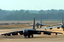 مأموریت مرموز در خاورمیانه | بمب‌افکن‌های B-52 آمریکا دوباره راهی منطقه شدند