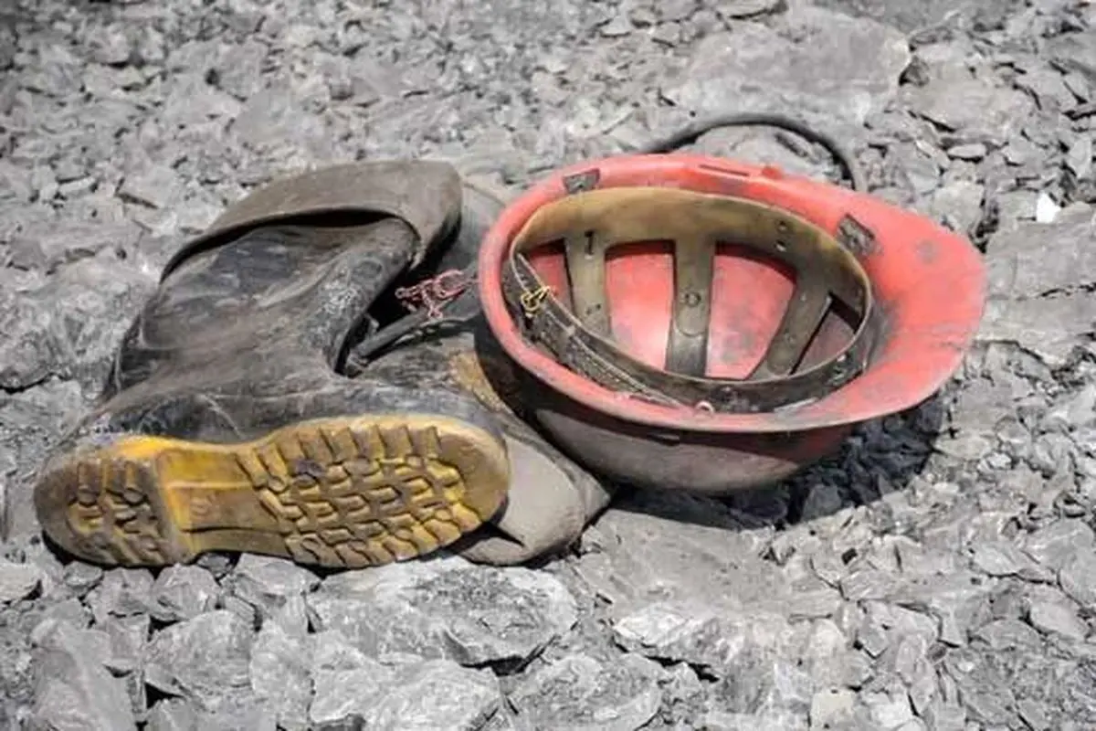 فوت ۲ کارگر در اثر حادثه ریزش معدن خاک نسوز شهید نیلچیان