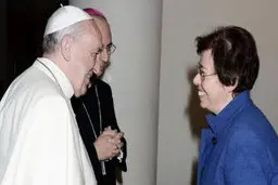 
سنت‌شکنی پاپ؛ اولین زن به شورای کلیسای کاتولیک راه یافت
