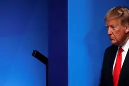  اداعای یک گروه هکربه دستیابی ازاسنادی مهم درباره ترامپ