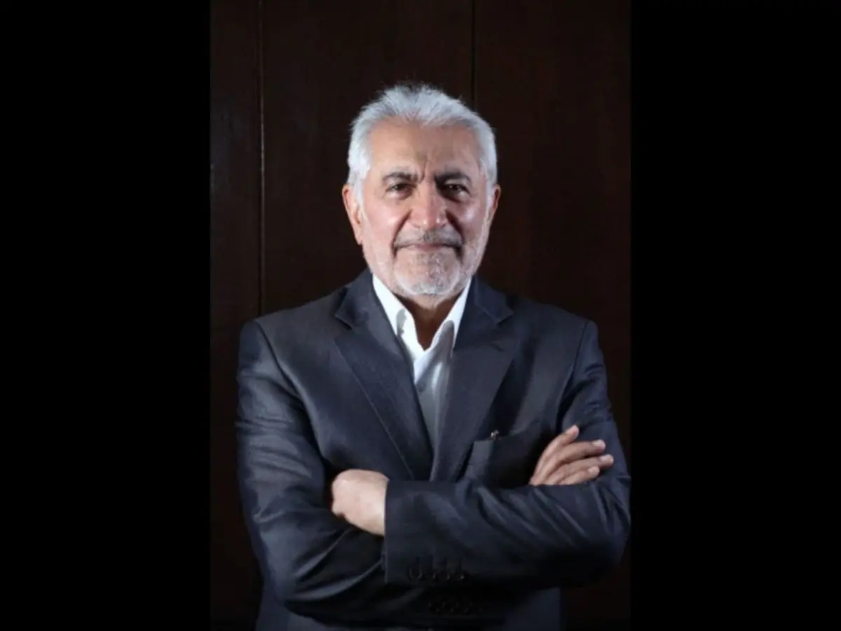  سید محمد غرضی: جامعه از سیاسیون بعد از انقلاب ضربه خورده است