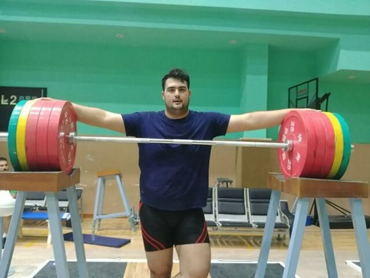 نام قهرمان وزنه‌بردارکه راهی برای کسب درآمدکلاهبرداران شده است