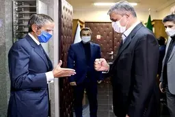 اسلامی: مذاکرات سازنده بود | با گروسی برای تعویض کارت‌های حافظه دوربین‌های نظارتی توافق کردیم