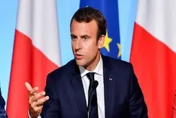 
مکرون  |   اگر  لبنان اصلاحات سیاسی را انجام ندهد، از کمک مالی خبری نیست