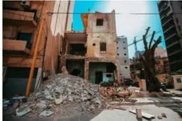 این خانه ها در برابر زلزله مقاوم نیستند | مردم مراقب باشند