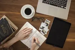 ایده‌هایی برای شروع نوشتن | برای نوشتن از کجا شروع کنیم؟
