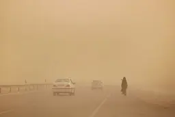توفان شن با سرعت ۱۰۴ کیلومتر بر ساعت سیستان را درهم کوبید