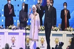 
اردوغان در ریاست «عدالت و توسعه»، حزب حاکم ترکیه، باقی ماند 
