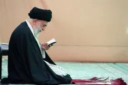 ۳ کار متفاوت رهبر انقلاب در زمان خستگی و ملالت 