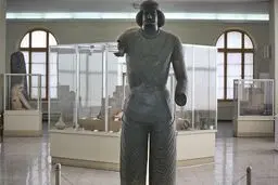 جذب مهاجران و توریست‌ها و نقش مهم موزه ها