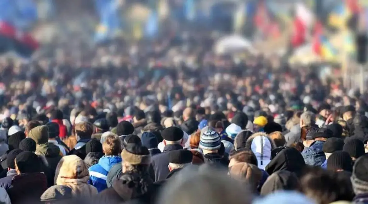 چه عواملی نسل جوان را به خیابان‌ها کشاند؟ | نسلی که دیده نشد