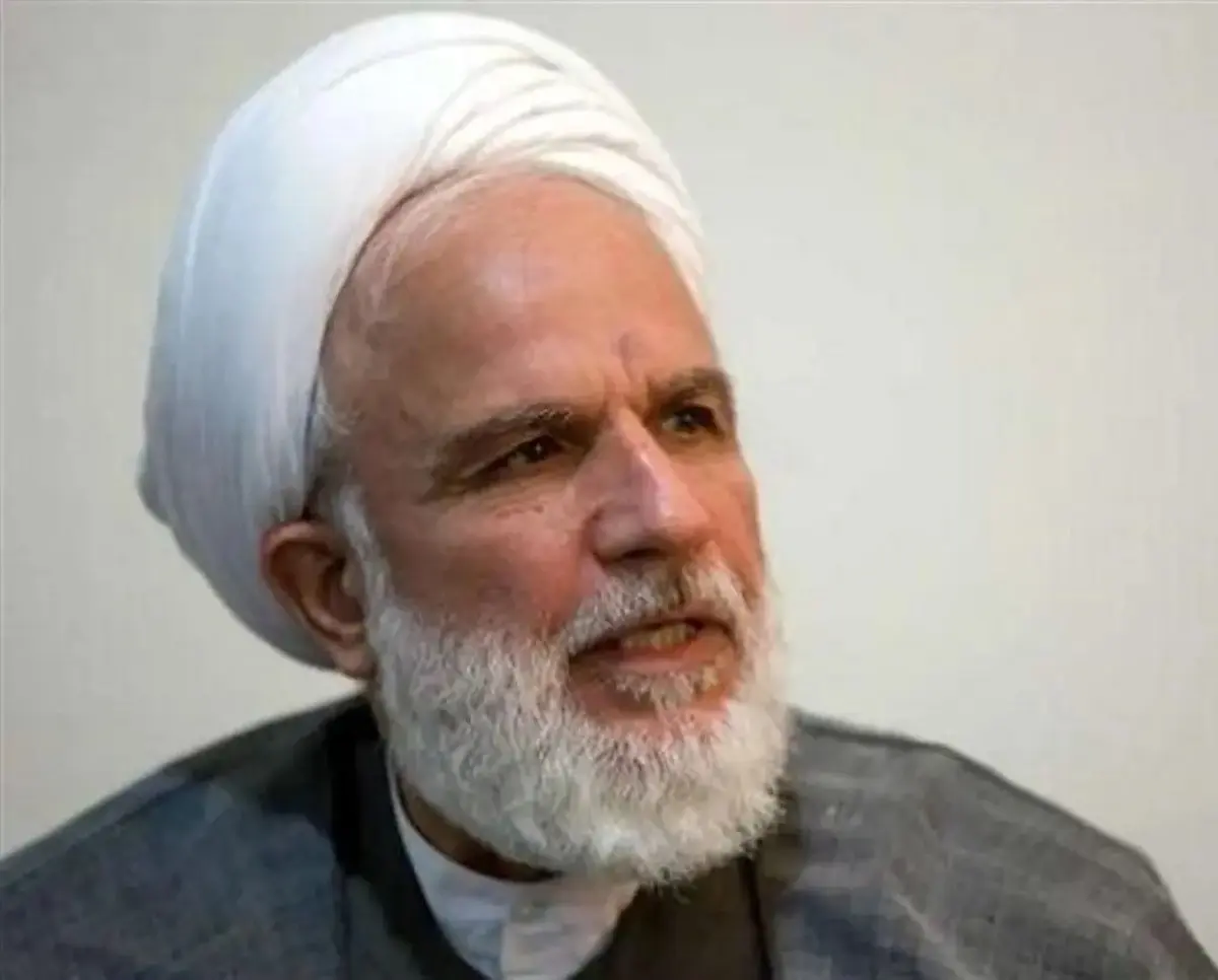 مخالفت آیت‌الله خامنه‌ای با بررسی پرونده فرزندش در کمیته ۳ نفره خبرگان  | رهبری گفتند «این کار شبهه موروثی بودن رهبری را مطرح می‌کند»