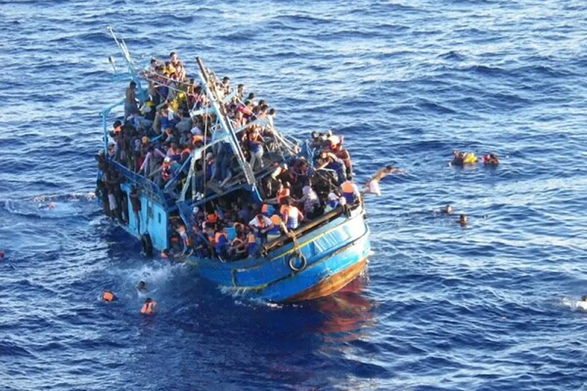 واژگونی قایق مهاجران در سواحل تونس به مرگ ۱۲ نفر منجر شد