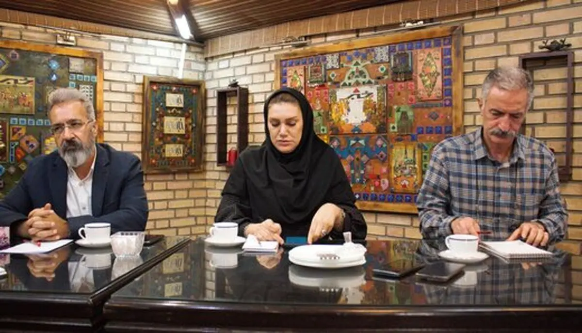 دختران دانش‌آموز دچار خشم هستند | دانش‌آموز متوسطه اول هم به مهاجرت فکر می‌کند