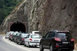 ترافیک   |    به‌دلیل ترافیک سنگین محور کندوان مسدود شد
