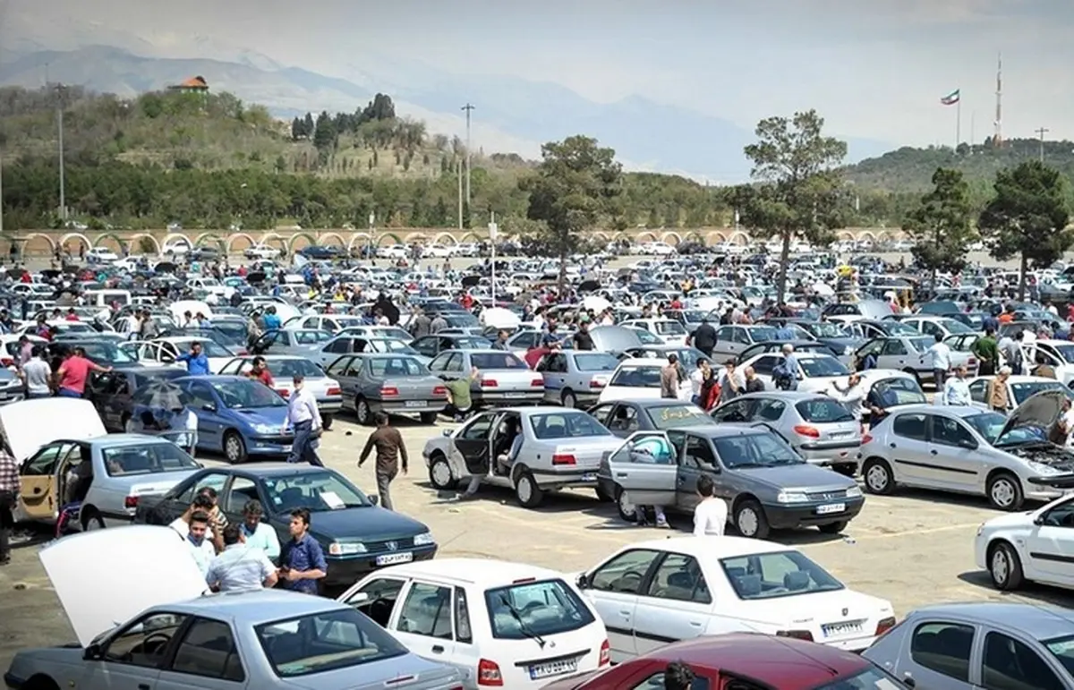 دلالان خودرو دست به کار شدند