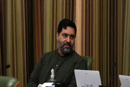 ساماندهی دستفروشان محدوده تئاتر شهر فعلا اجرایی نمی شود | بعد از اینکه شرایط آرام شد اجرا می شود