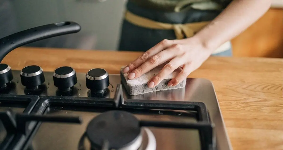 با این رازی که بهت میگم گازت دیگه چربی نمیگیره! | چدن های گازت دیگه با این روش سیم کشیدن هم نمی‌خواد! +ویدئو