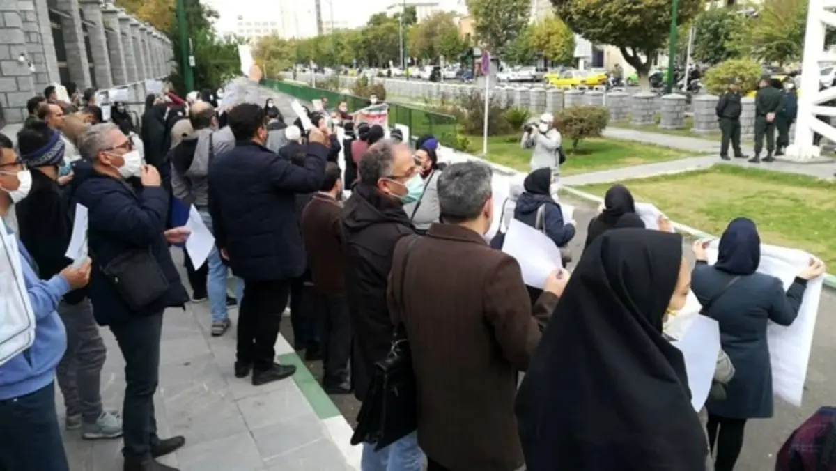 تجمع اعتراضی پرستاران تامین اجتماعی مقابل مجلس