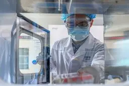 واکسن چینی با موفقیت وارد فاز سوم کارآزمایی شد