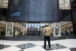 نوسانات بازار بورس طبیعی است | بورس پس از اصلاح به مدار رشد بر می گردد