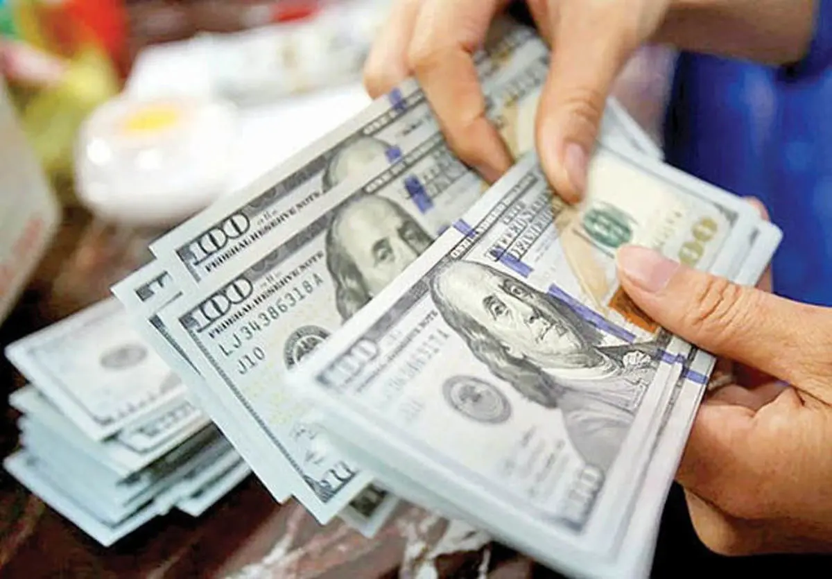 دلار در ایران به ۱۸ هزار تومان رسید