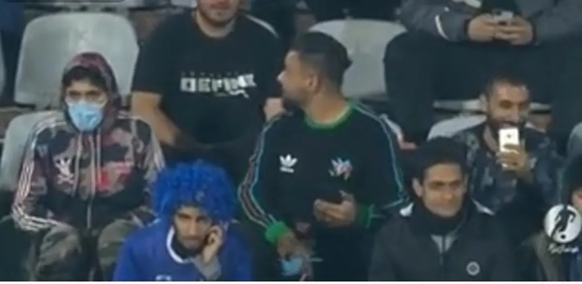 پخش تصاویری از سیگار کشیدن جمعی از تماشاچیان بازی فوتبال لیگ برتر از تلویزیون+ ویدئو
