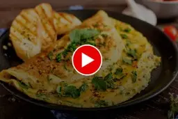 از طرز پخت املت گوجه خسته شدی؟ | بیا اینجا تا بهت بگم چجوری یک املت جدید با سیب زمینی درست کنی! + ویدئو