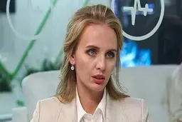 تصاویر دختران پوتین لو رفت +عکس